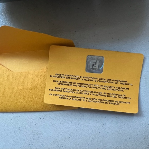 Fendi F935 440 51□16 135 100% Authentic Ice Blue Oval Glasses with Case - Picture 7 of 8